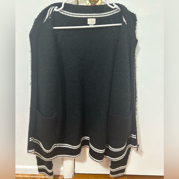 Zip Up Sweater - Picture 3 of 5